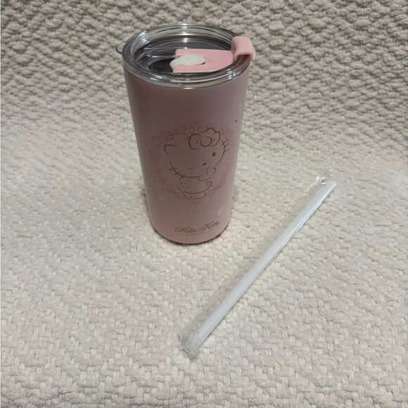 NEW Sanrio Hello Kitty Blush Pink Tumbler with Straw - Picture 2 of 3